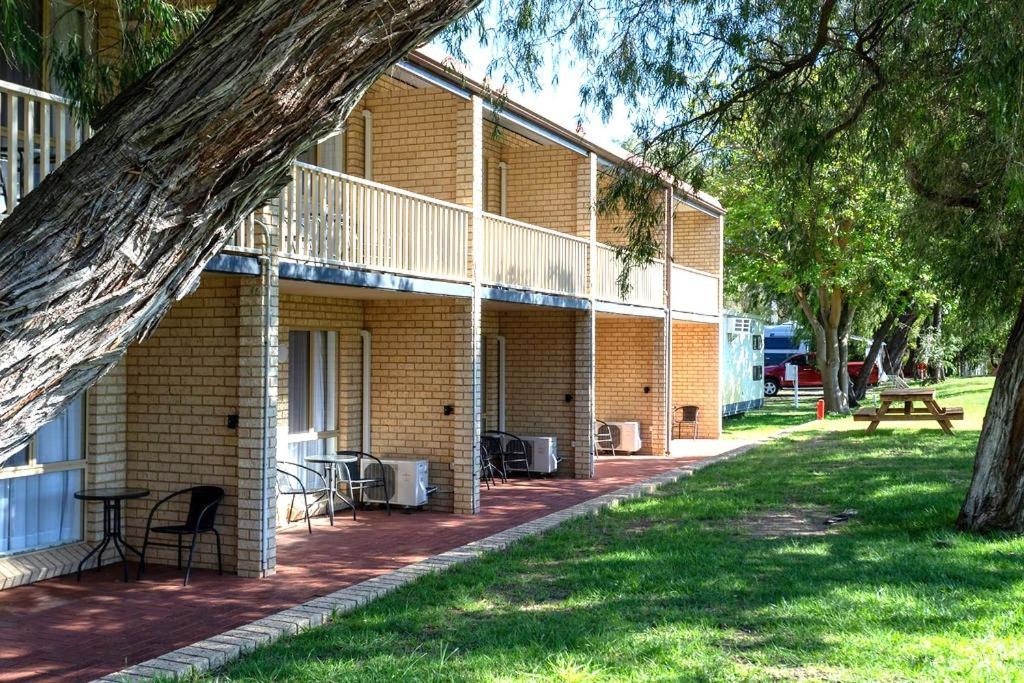 Busselton Villas And Glamping Village מראה חיצוני תמונה