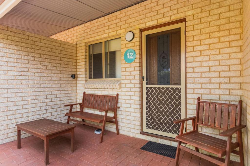 Busselton Villas And Glamping Village מראה חיצוני תמונה