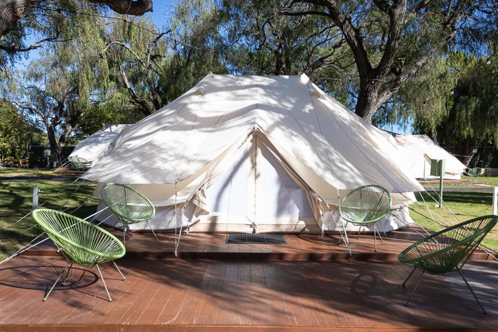 Busselton Villas And Glamping Village מראה חיצוני תמונה