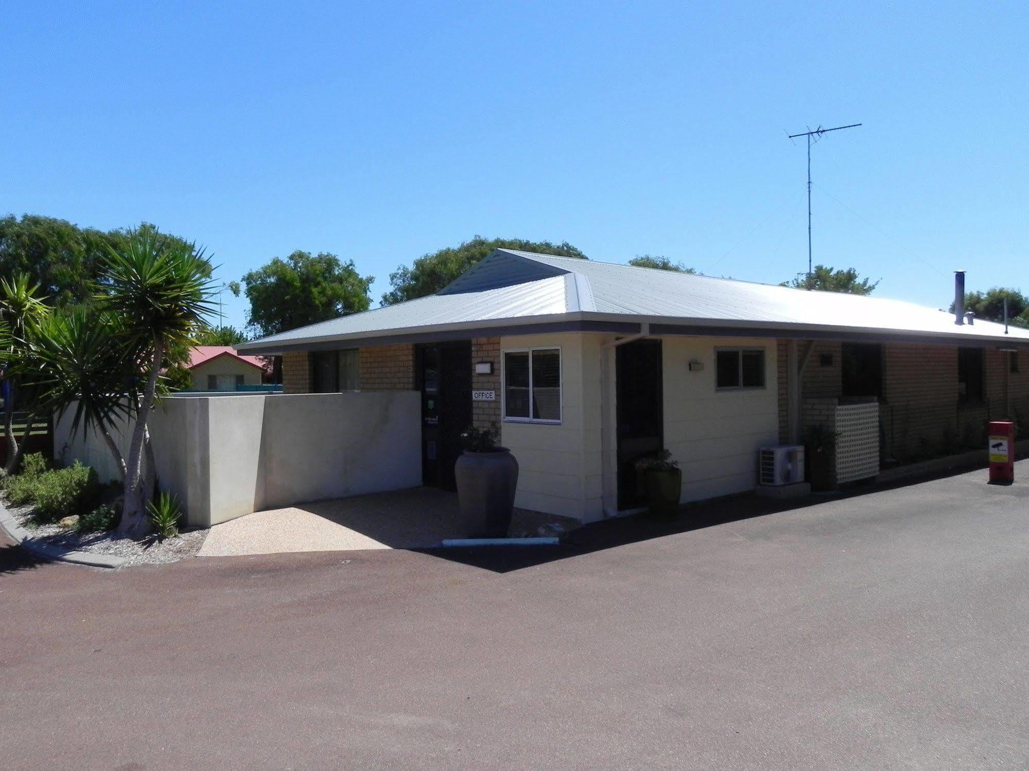 Busselton Villas And Glamping Village מראה חיצוני תמונה