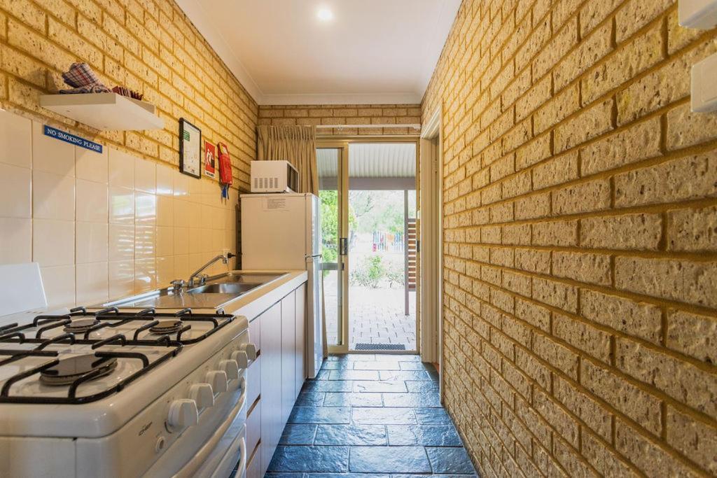 Busselton Villas And Glamping Village מראה חיצוני תמונה