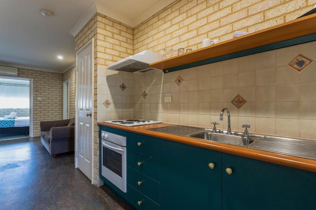 Busselton Villas And Glamping Village מראה חיצוני תמונה